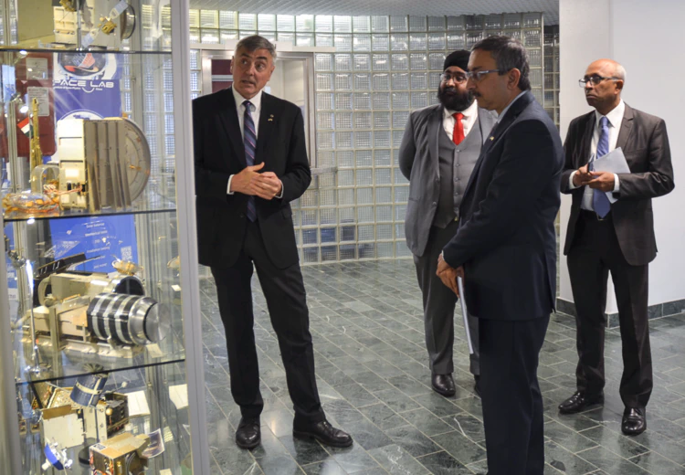 Prof. Stas Barabash shows Mr. Tanmaya Lal, Ambassador of India to Sweden and Latvia,
Mr. Ravit Sachasiri, Business Development Director Market Region APAC (SSC) and Sarbajit Deb, Executive VP, Europe (Larsen & Toubro) a model of the IRF instrument SARA on the ISRO satellite Chandrayaan-1.