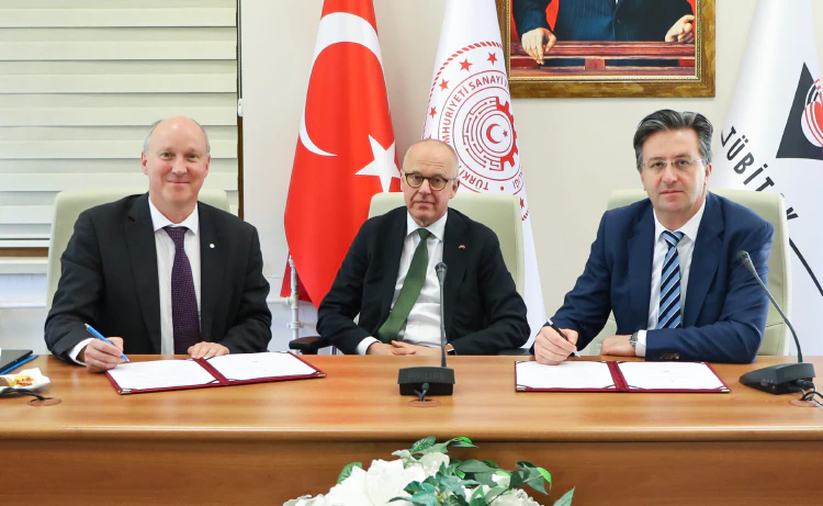 Olle Norberg, Director General, IRF, Staffan Herrström, Swedens Ambassador in Turkey and Mesut Gökten, Director, Space Technologies Research Institute. Photo: Tübitak Uzay